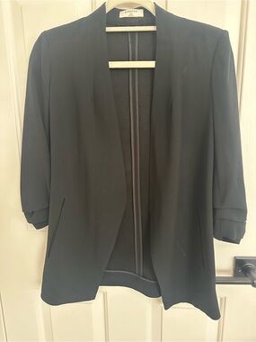 Babaton Power Black Open-Front Shawl Blazer